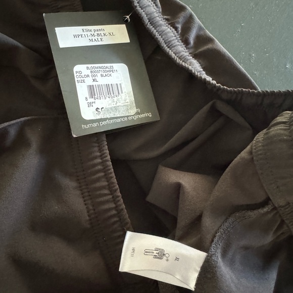 NWT Human Performance Engineering pays, normally $98 at Bloomingdales - Picture 2 of 4